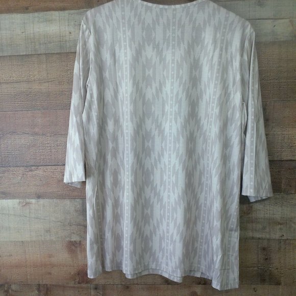 bronco horse with cowboy crazy train NWT never worn 2xl cream aztec print - Picture 5 of 5